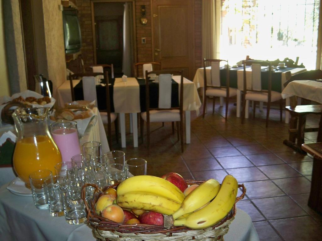 Suter Petit Hotel San Rafael  Exteriör bild